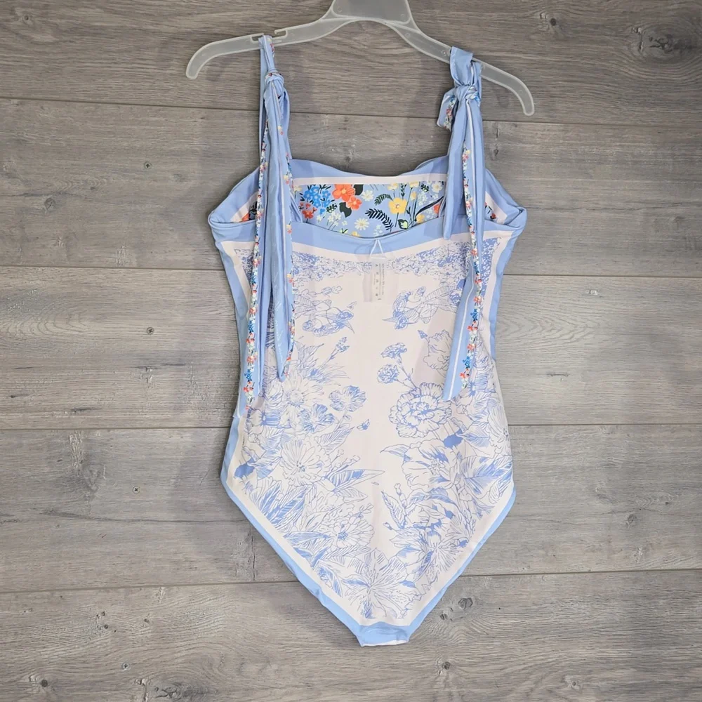 Women's Boho Floral Print Reversible One-Piece Swim Suit size Large NWOT - Picture 4 of 4